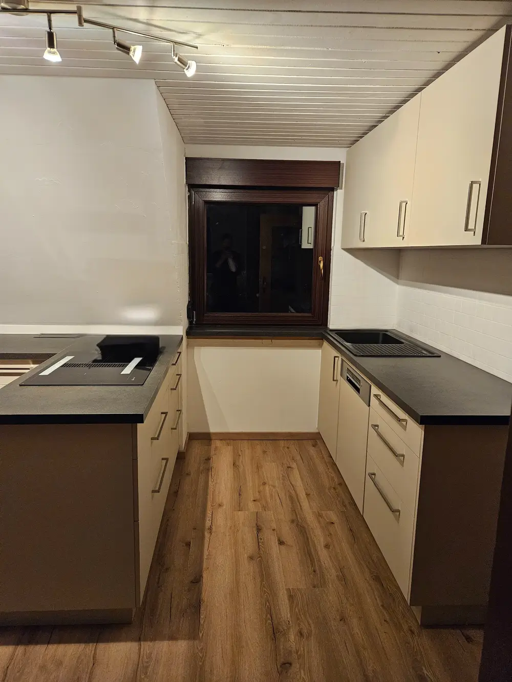 Einbauküchen nach Maß ud individuellem Kundenwunsch